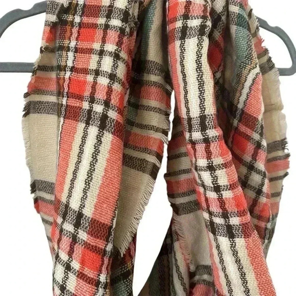 Look By M Women’s Infinity Scarf Wool Blend Plaid Print Casual Preppy‎ Scarf NWT - Picture 2 of 7